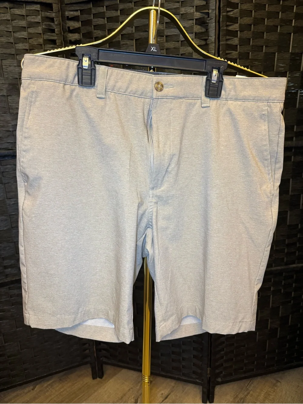 Men's khaki Casual Shorts - Stretch Fabric